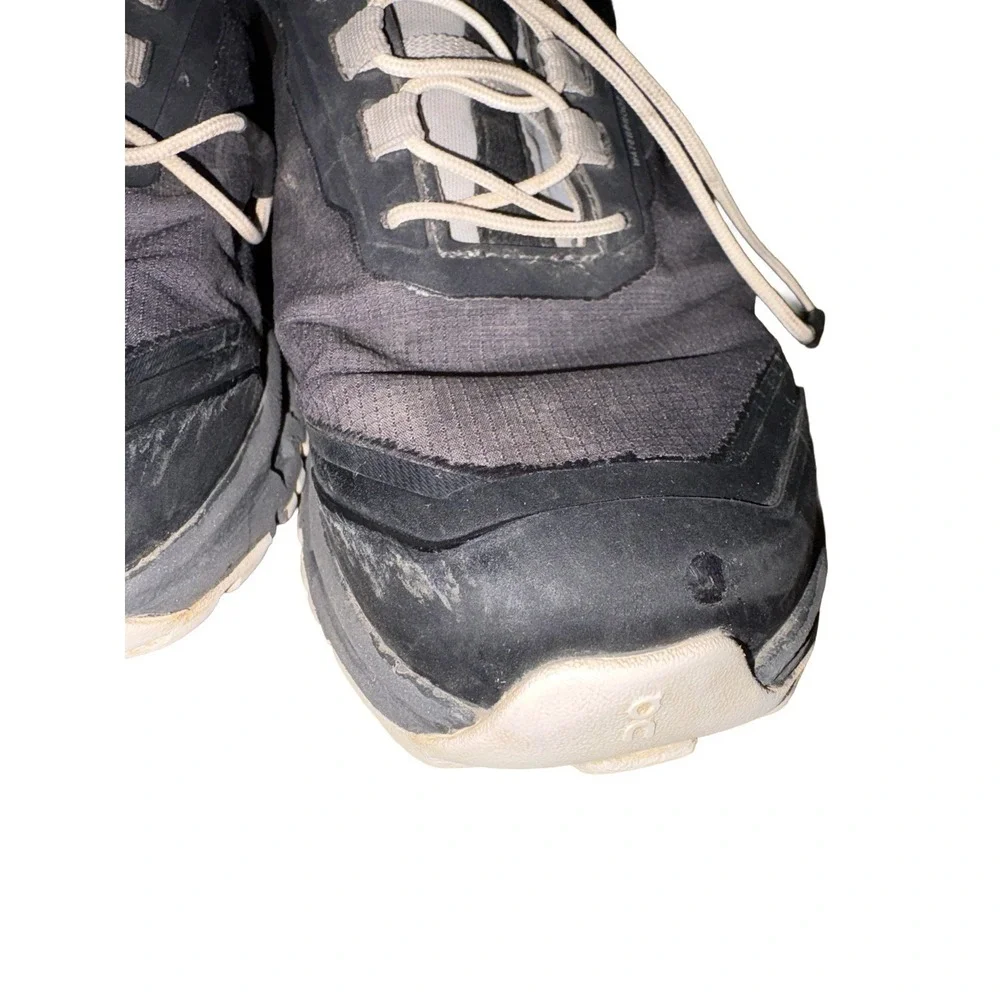 On Kids' Grade School Cloudhero Waterproof Shoe Black‎ Size 4